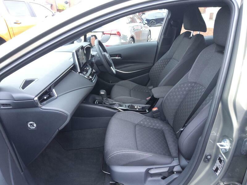 Suzuki Swace 1.8 Hybrid Motion Cvt White #23