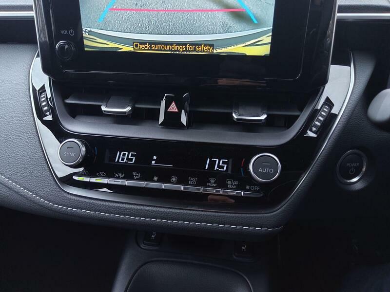 Suzuki Swace 1.8 Hybrid Motion Cvt White #18