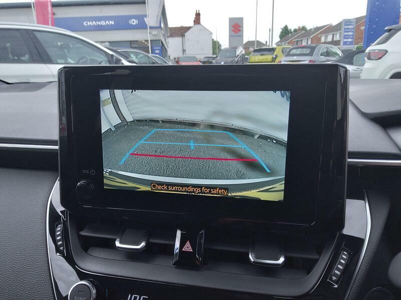 Suzuki Swace 1.8 Hybrid Motion Cvt White #19