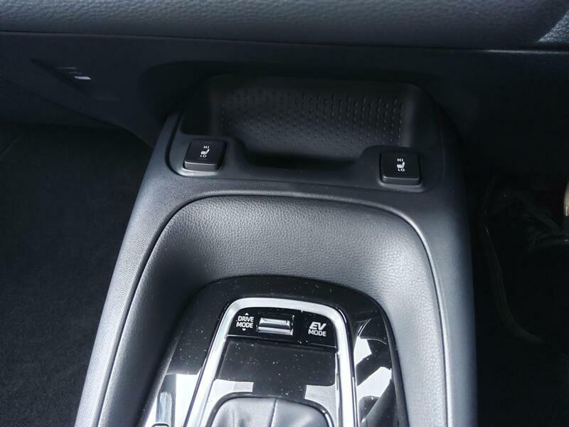 Suzuki Swace 1.8 Hybrid Motion Cvt White #12