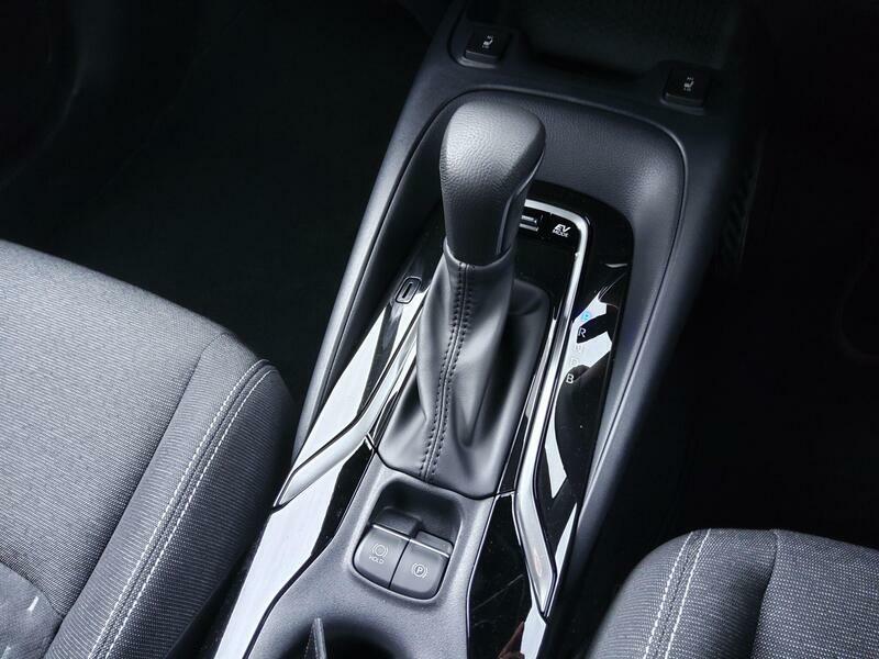 Suzuki Swace 1.8 Hybrid Motion Cvt White #9