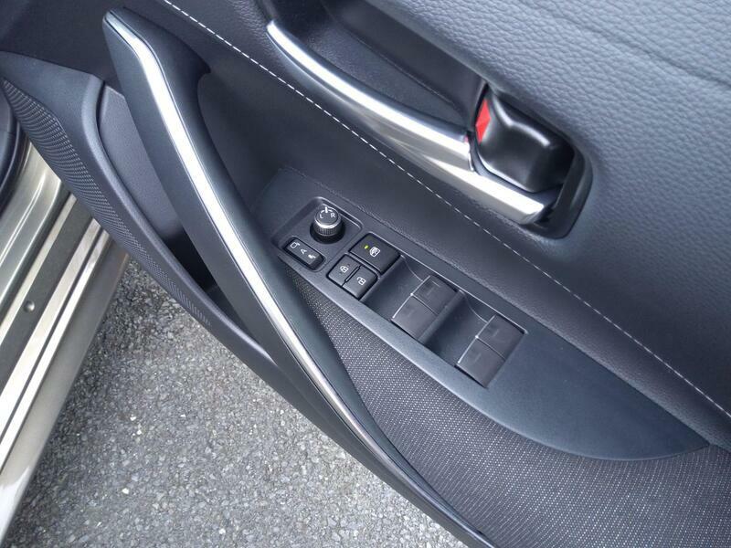 Suzuki Swace 1.8 Hybrid Motion Cvt White #16