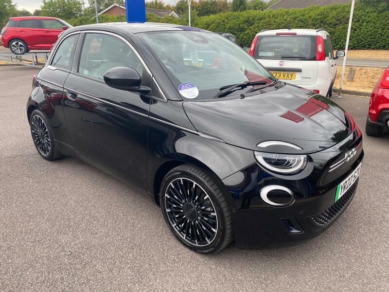 Fiat 500E 42Kwh La Prima Black