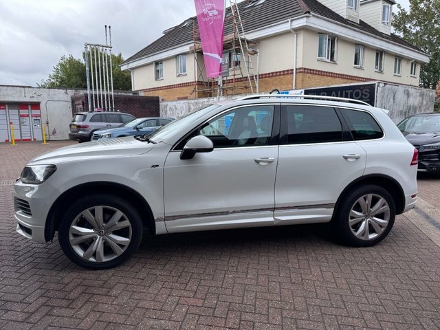 Volkswagen Touareg 2014 3.0 Tdi V6 Bluemotion Tech R-line Suv Die White #2