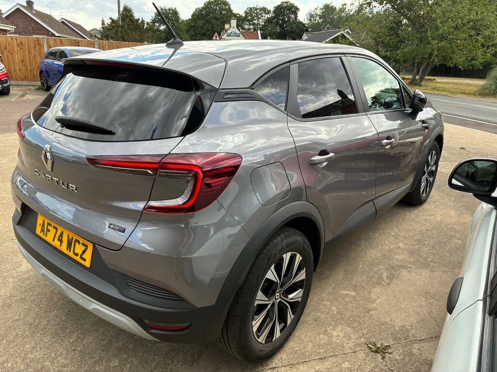 Renault Captur 1.6 E-tech Full Hybrid 145 Evolution Hatc Grey #4