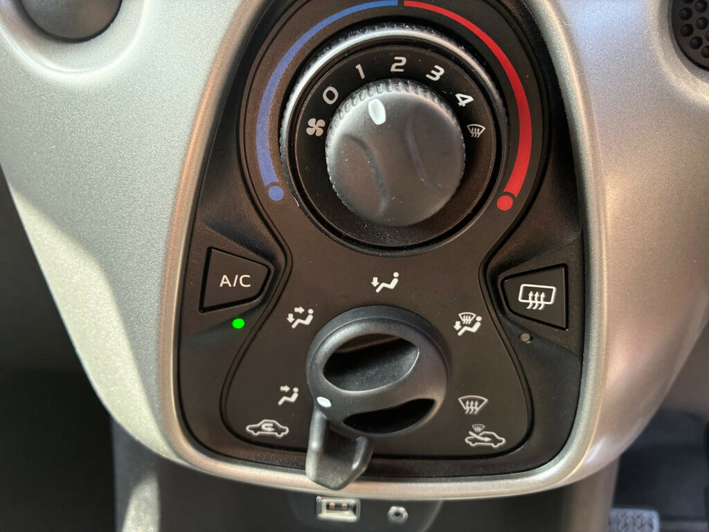 Citroen C1 1.2 Puretech Flair Airscape Euro 6 White #18