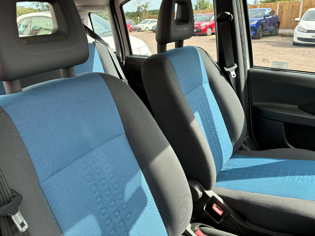 Fiat Panda 1.2 69 Active Hatchback White #6
