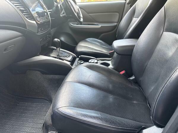 Mitsubishi L200 Double Cab Di-d 181 Barbarian Svp Ii 4Wd #32