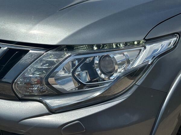 Mitsubishi L200 Double Cab Di-d 181 Barbarian Svp Ii 4Wd #40