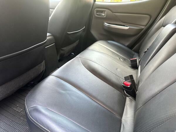 Mitsubishi L200 Double Cab Di-d 181 Barbarian Svp Ii 4Wd #34