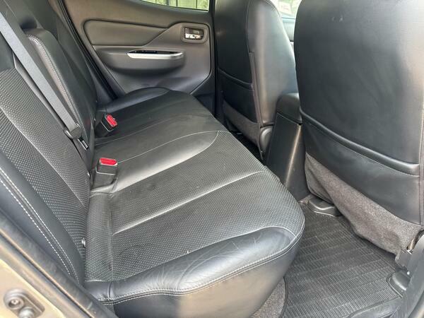 Mitsubishi L200 Double Cab Di-d 181 Barbarian Svp Ii 4Wd #37