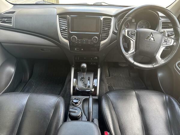 Mitsubishi L200 2.4 Di-d Dc Warrior 4Wd Euro 6 Grey #2