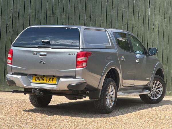 Mitsubishi L200 2.4 Di-d Dc Warrior 4Wd Euro 6 Grey #3