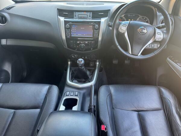 Nissan Navara 2.3 Dci Tekna 4Wd Euro 6 Ss Grey #2