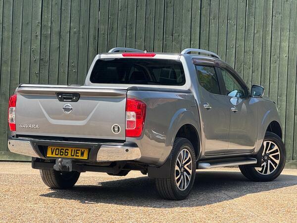 Nissan Navara 2.3 Dci Tekna 4Wd Euro 6 Ss Grey #3