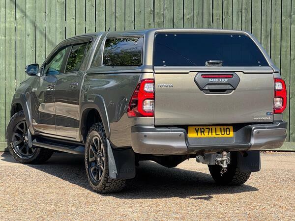 Toyota HILUX 2.4 D-4d Invincible X Double Cab Pickup 4Wd E #9