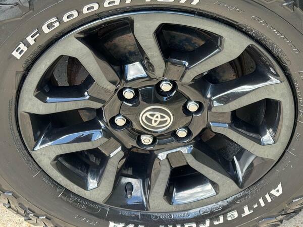 Toyota HILUX 2.4 D-4d Invincible X Double Cab Pickup 4Wd E #27