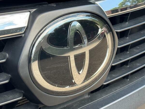 Toyota HILUX 2.4 D-4d Invincible X Double Cab Pickup 4Wd E #52