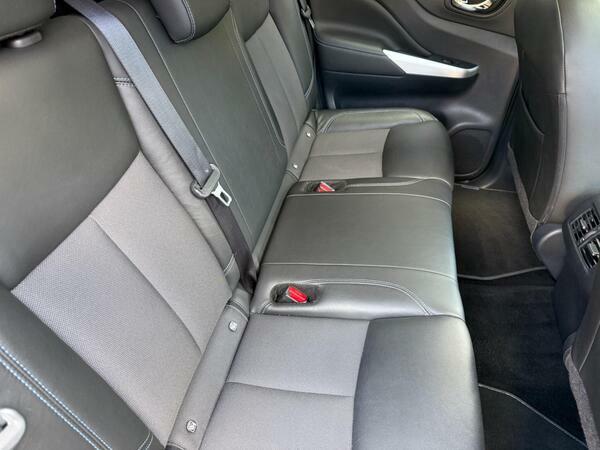 Nissan Navara 2.3L Tekna Grey #16