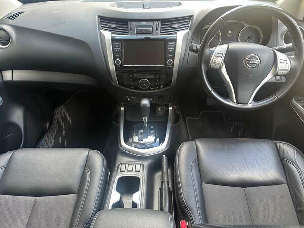 Nissan Navara 2.3 Dci N-guard Pickup Double Cab Grey #2