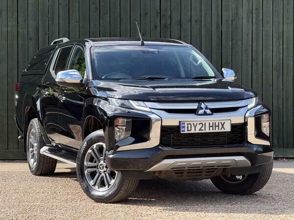 Mitsubishi L200 2.2 Di-d Dc Barbarian 4Wd Euro 6 Ss Black