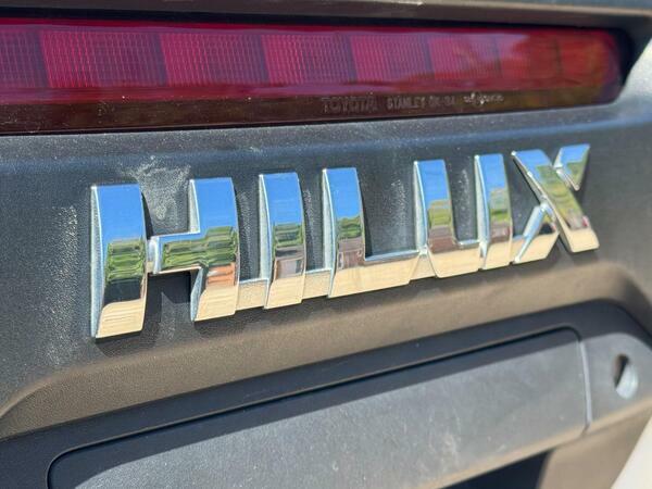 Toyota HILUX 2.4 D-4d Icon Dcab Pick Up Grey #45