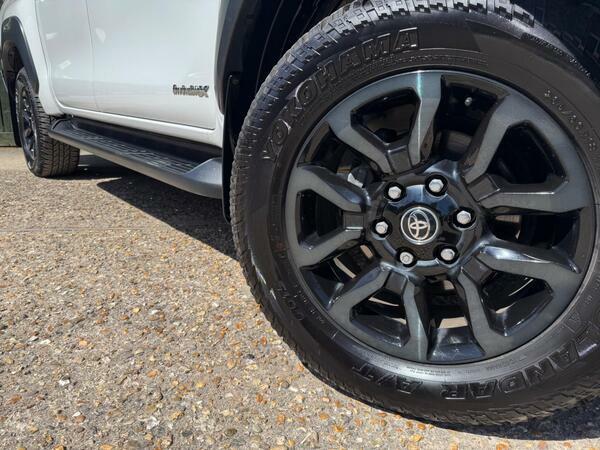 Toyota HILUX 2.4 D-4d Icon Dcab Pick Up Grey #33