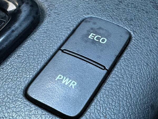 Toyota HILUX 2.4 D-4d Icon Dcab Pick Up Grey #20