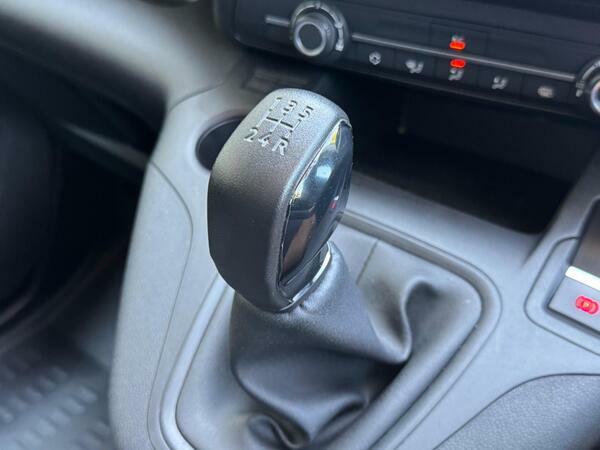 Peugeot Partner 1000 1.5 Bluehdi 100 Professional Van Grey #27
