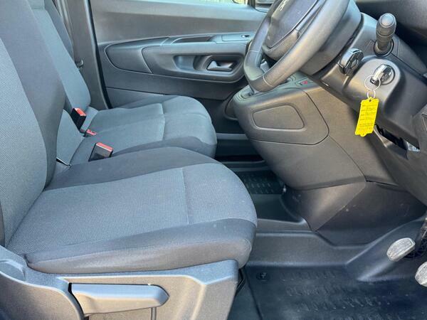 Peugeot Partner 1.5 Bluehdi 1000 Professional Standard Panel Van S Grey #4