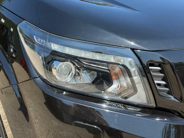 Nissan Navara 2.3 Dci Acenta 4Wd Euro 6 Ss Grey #40