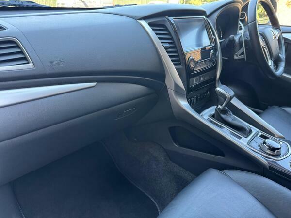 Mitsubishi Shogun Sport 2.4D 4 4Wd Euro 6 Black #6