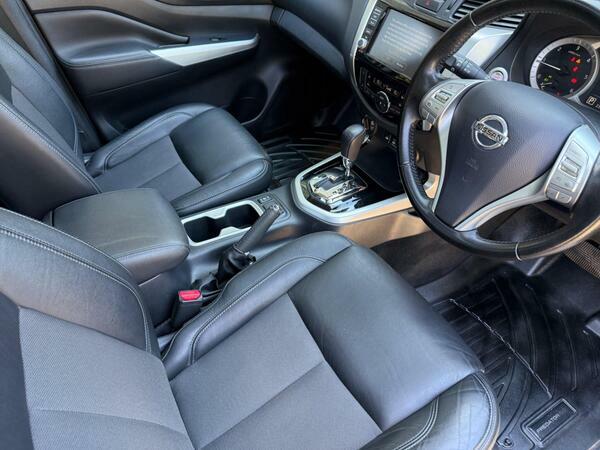 Nissan Navara 2.3 Dci Tekna 4Wd Euro 6 Brown #9