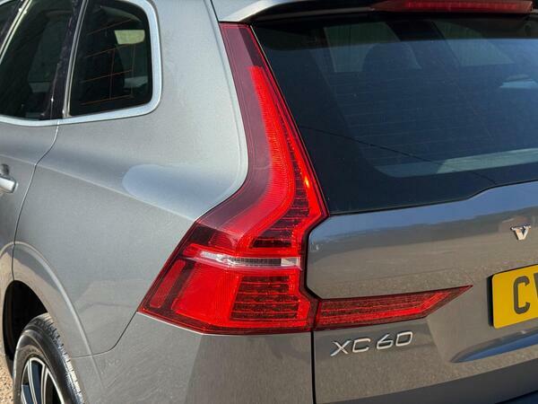 Volvo XC60 2.0 T8 Hybrid Inscription Pro Awd Geartronic Black #37