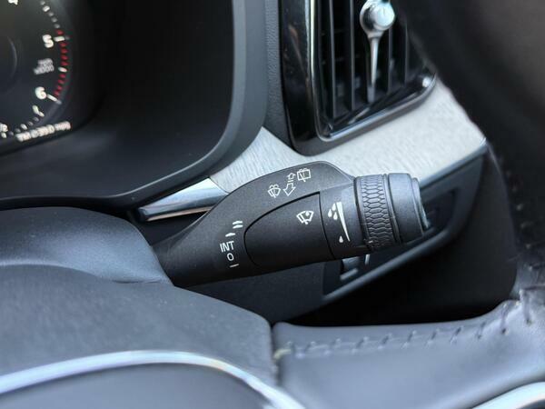 Volvo XC60 2.0 T8 Hybrid Inscription Pro Awd Geartronic Black #24