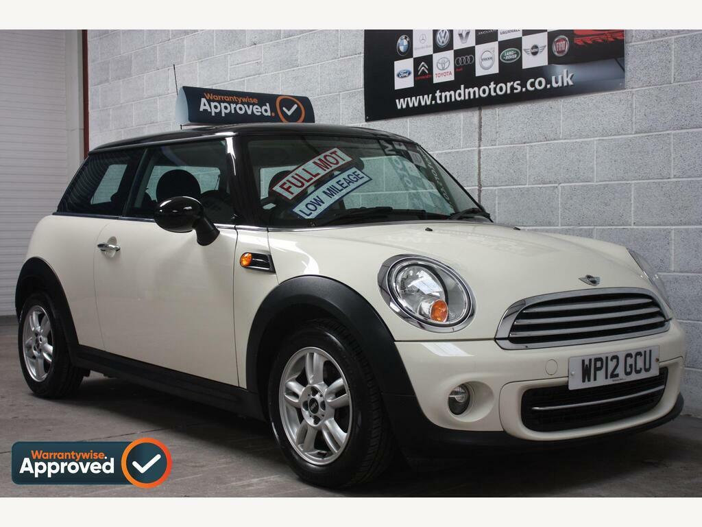 Mini Hatch 1.6 Cooper Euro 5 S S White