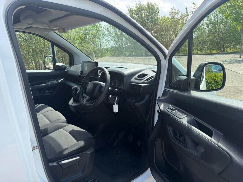 Citroen Berlingo Bluehdi 1000 Enterprise M White #11