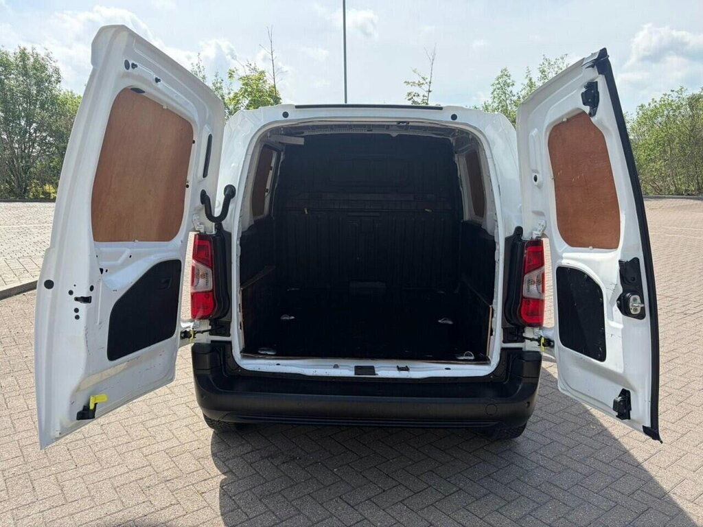 Citroen Berlingo Bluehdi 1000 Enterprise M White #24