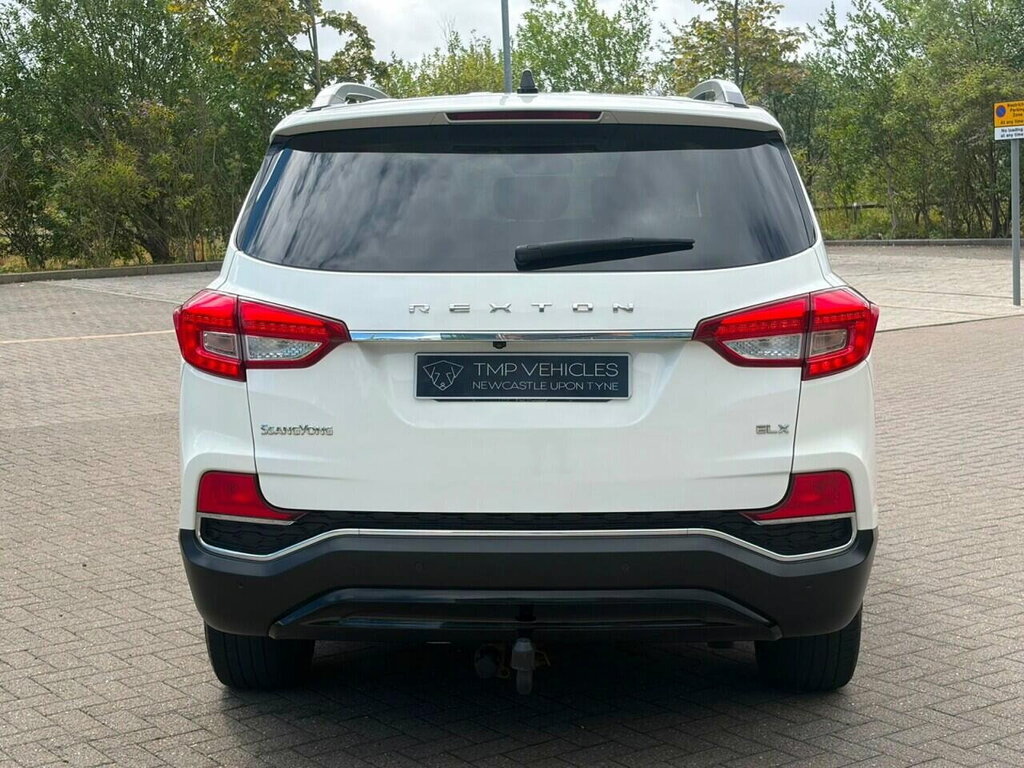 SsangYong Rexton 2.2D Elx Suv T-tronic 4Wd Euro 6 181 P White #4