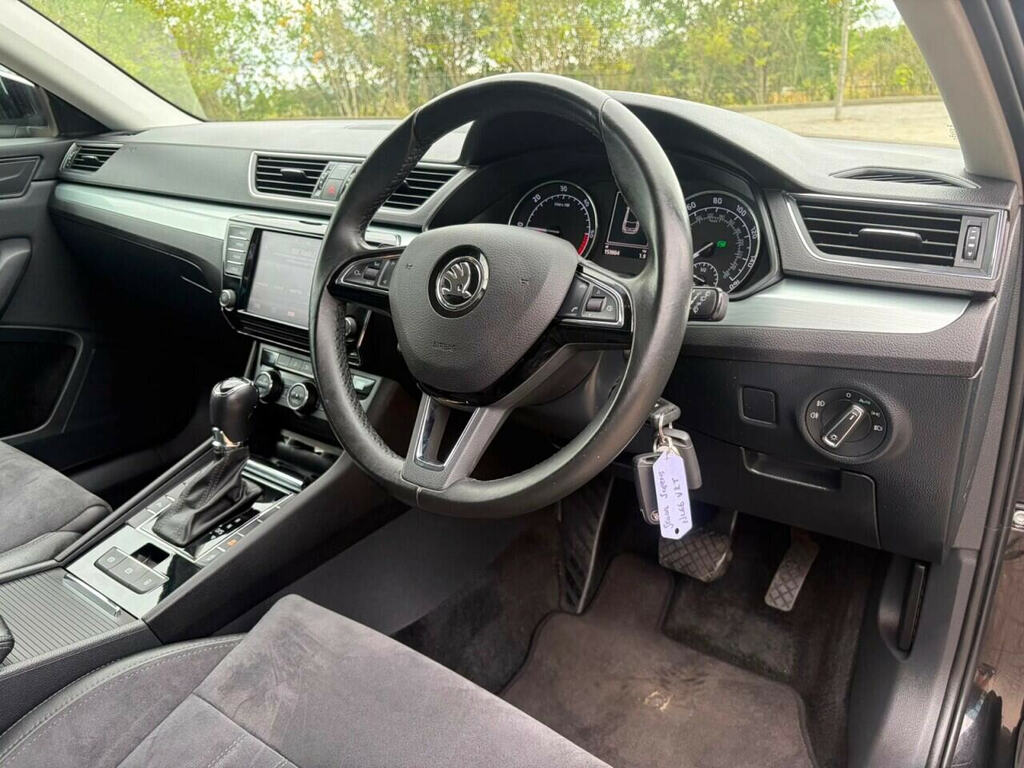 Skoda Superb Estate Sportline 2.0 Tdi 150 Dsg Black #13