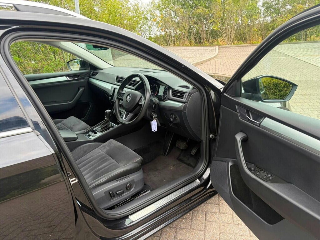 Skoda Superb Estate Sportline 2.0 Tdi 150 Dsg Black #10