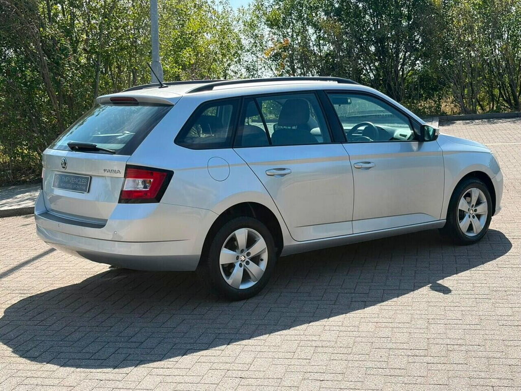 Skoda Fabia 1.4 Tdi Se Estate Euro 6 Ss Silver #2