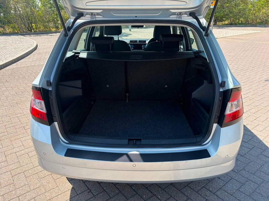 Skoda Fabia 1.2 Tsi Dsg Se Cwvehiclemarketing Blue #23
