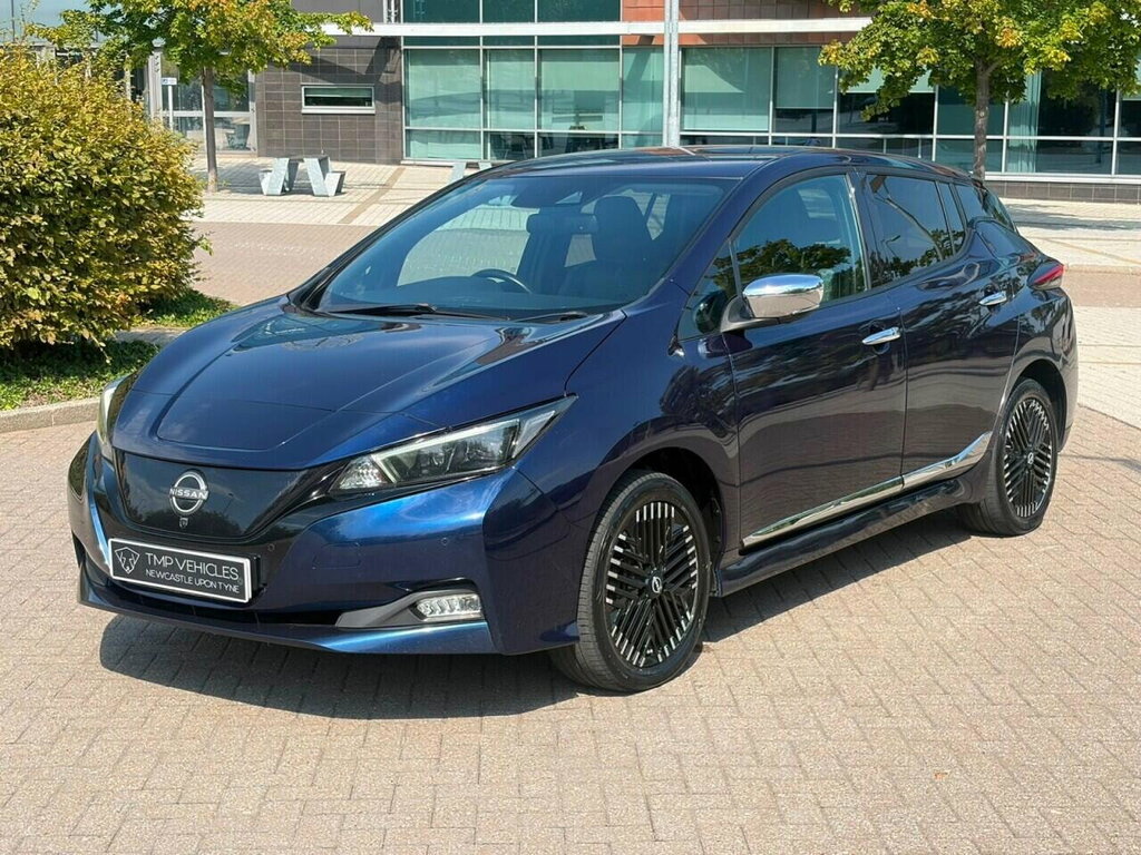 Nissan Leaf 59Kwh E Tekna Hatchback 217 Ps Blue #3