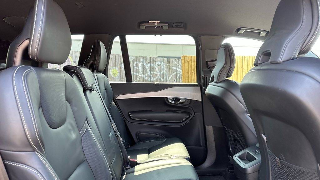 Volvo XC90 R-design Pro, B5 Awd Mild Hybrid, 7 Seats 22 Al BT22FHE Black #6
