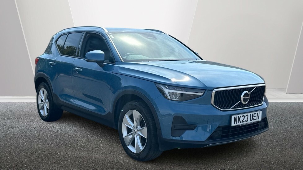 Volvo XC40 Core, B3 Mild Hybrid, Apple Car Play NK23UEN Blue