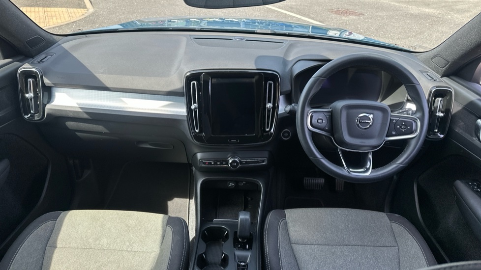Volvo XC40 Core, B3 Mild Hybrid, Apple Car Play NK23UEN Blue #5