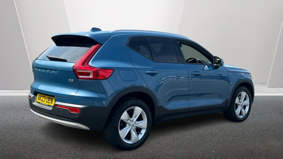 Volvo XC40 Core, B3 Mild Hybrid, Apple Car Play NK23UEN Blue #2