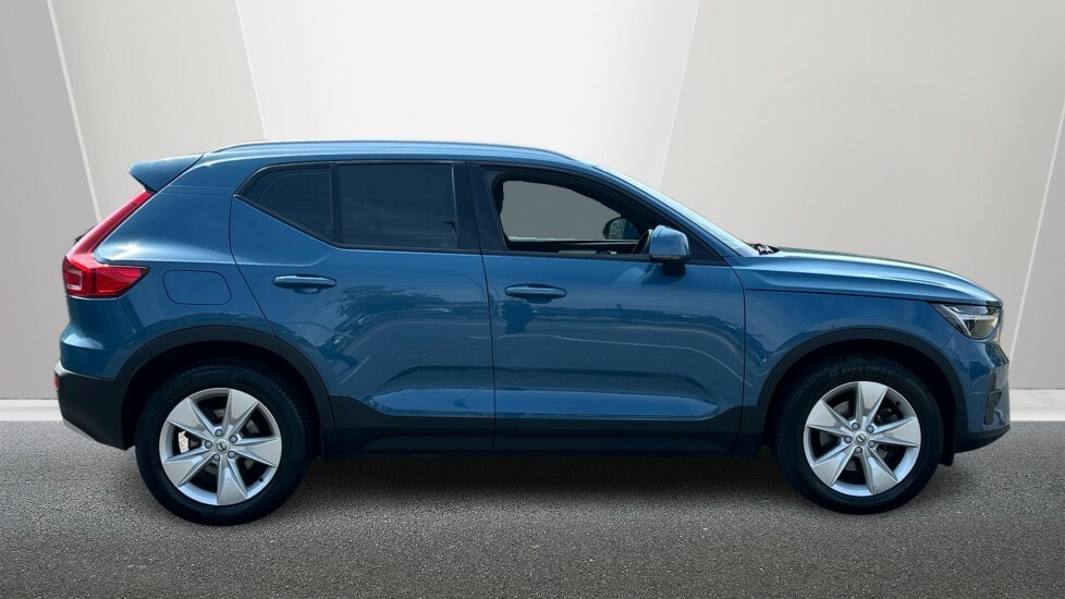 Volvo XC40 Core, B3 Mild Hybrid, Apple Car Play NK23UEN Blue #3