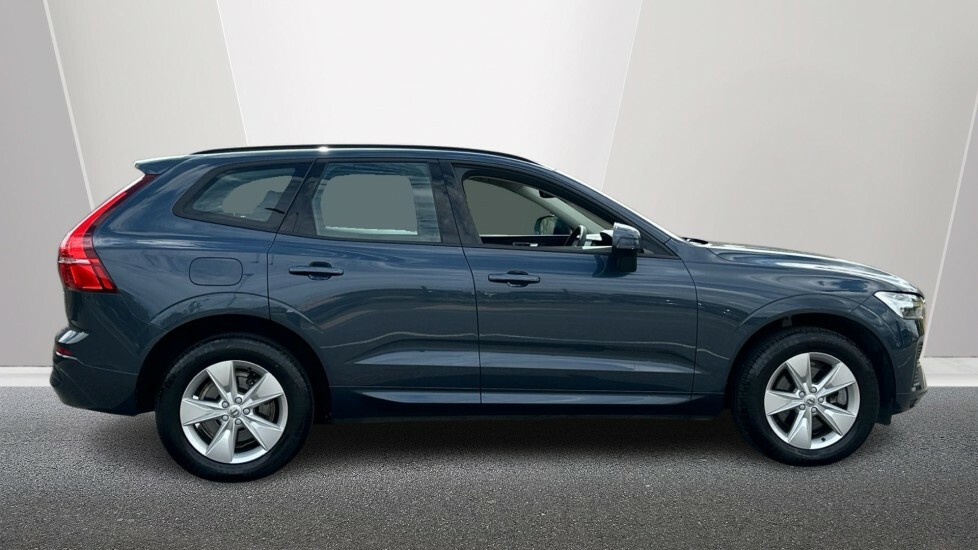 Volvo XC60 Momentum, B4 Awd Mild Hybrid Lovely Mileage Blue #3
